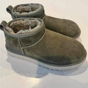 UGG Ultra Mini
